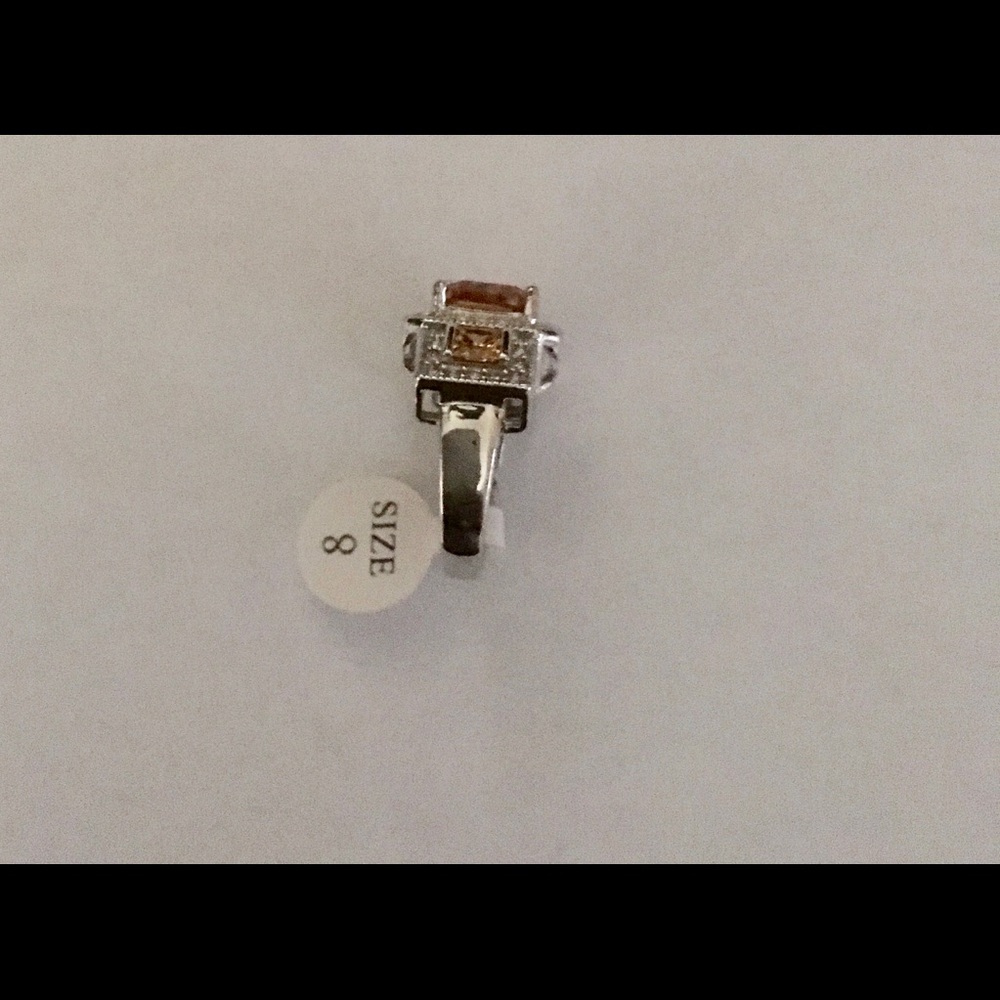 Beautiful statement cocktail ring - Picture 3 of 4